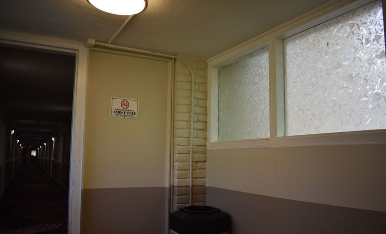 Hotel Skybridge Inn & Suites
