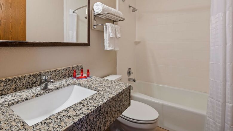 Surestay Hotel By Best Western Cedar Rapids