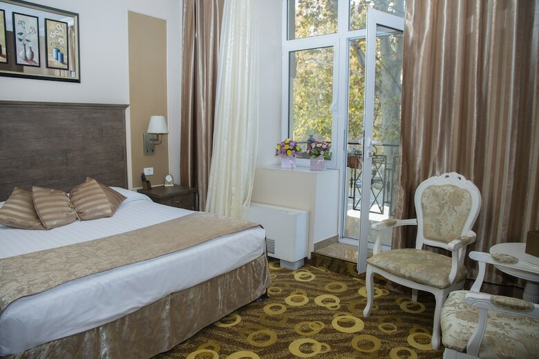 Imperial Palace Hotel