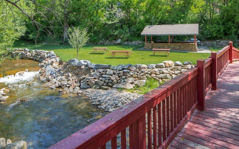 Posada Boulder Adventure Lodge