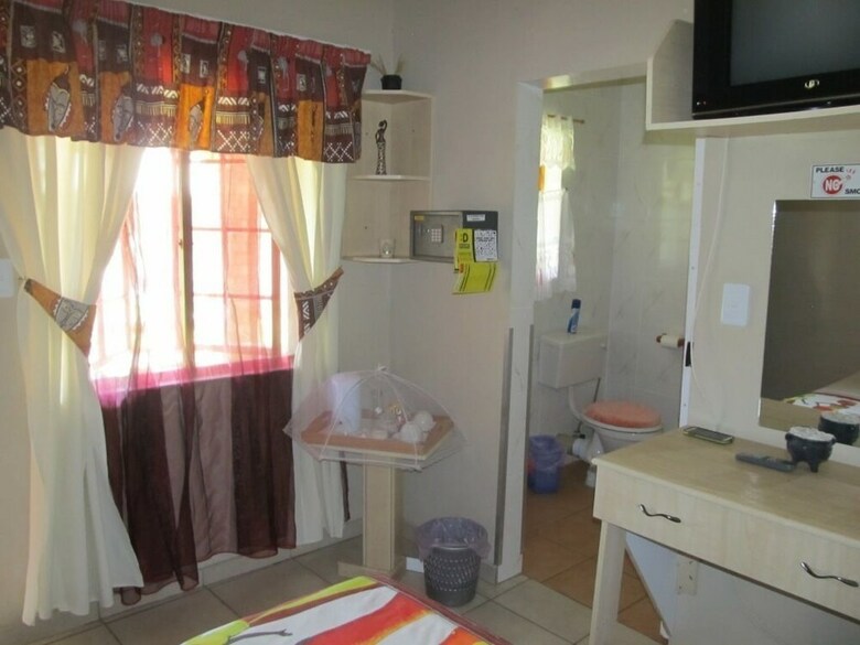 Bed & Breakfast Aroma Africa