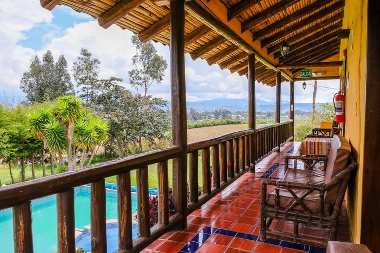 Hostal Colibr� Aeropuerto - Hostel