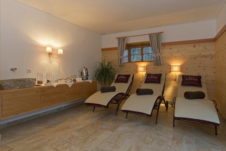 Bed & Breakfast Silentium Dolomites Chalet