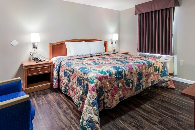 Motel Rodeway Inn & Suites