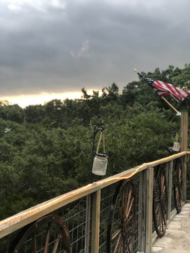 Hotel Trail?s End Hill Country Cabins