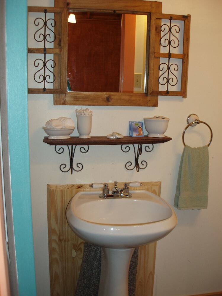 Hotel Trail?s End Hill Country Cabins