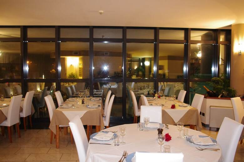 Airport Hotel