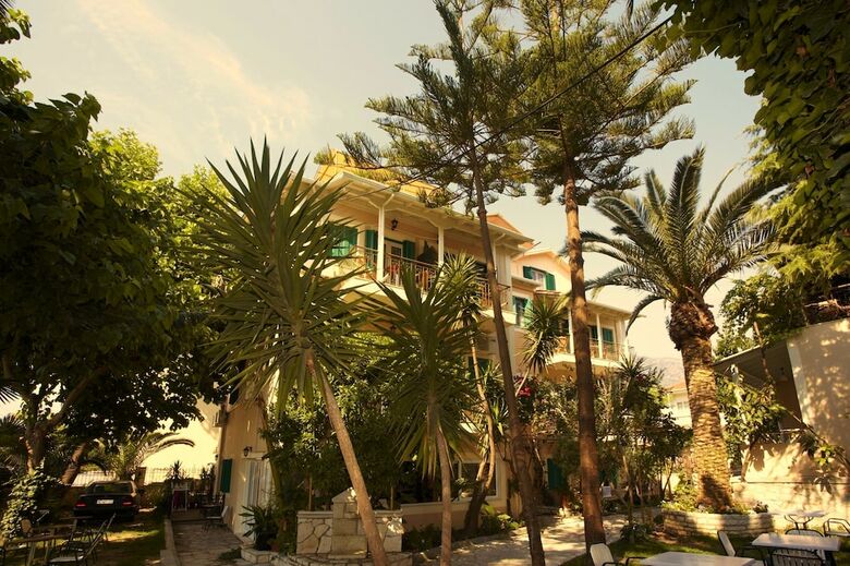 Aparthotel Ionian Paradise