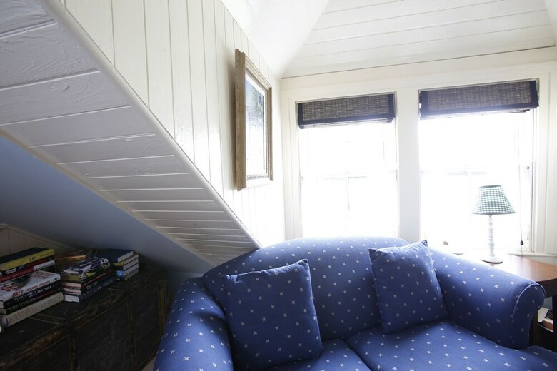 Bed & Breakfast Life House, Cliff Road