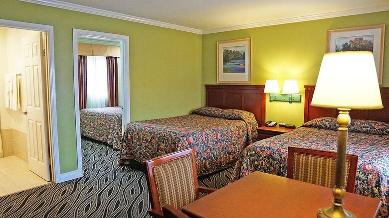 Hotel Redondo Inn And Suites