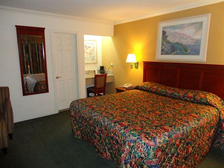 Hotel Redondo Inn And Suites