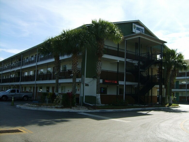 Motel Sunstyle Suites