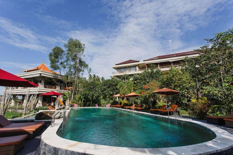 Hotel Om Ham Retreat And Resort