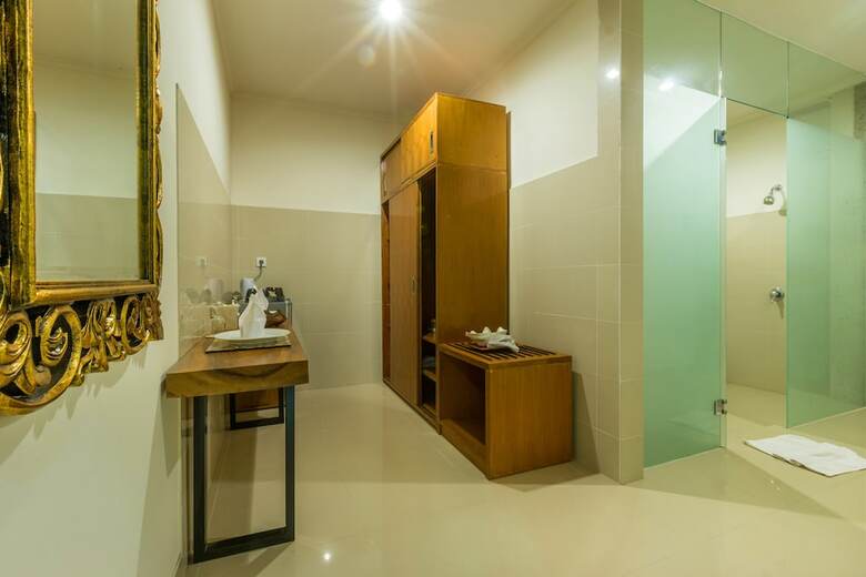 Hotel Om Ham Retreat And Resort