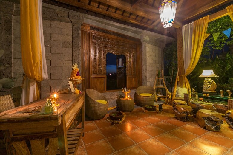 Hotel Om Ham Retreat And Resort