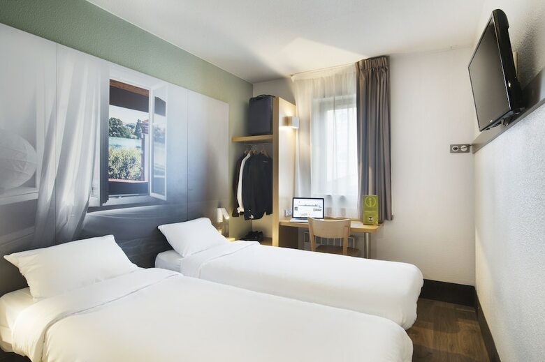 B&B Hotel Lyon St Bonnet Mi-plaine