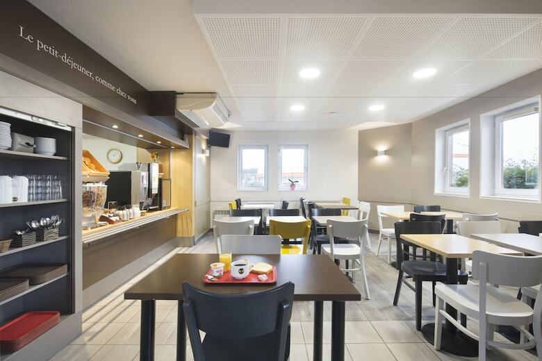 B&B Hotel Lyon St Bonnet Mi-plaine