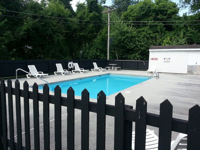 Motel Americourt Hotel