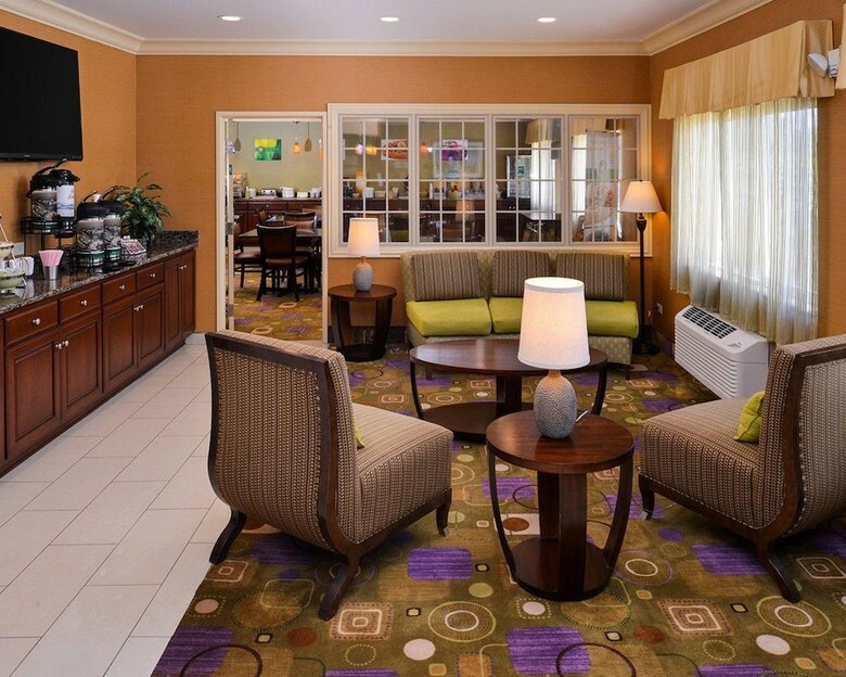 Hotel Quality Inn & Suites South