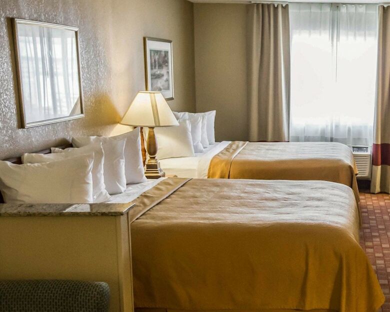 Hotel Quality Inn & Suites South