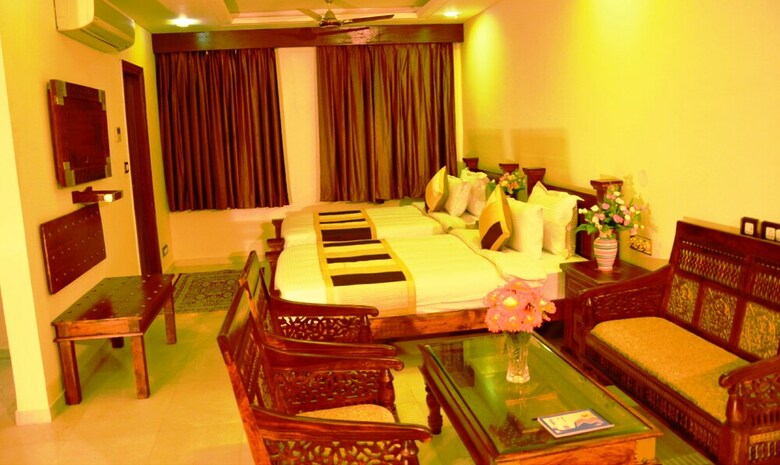 Hotel Crimson Park - The Heritage