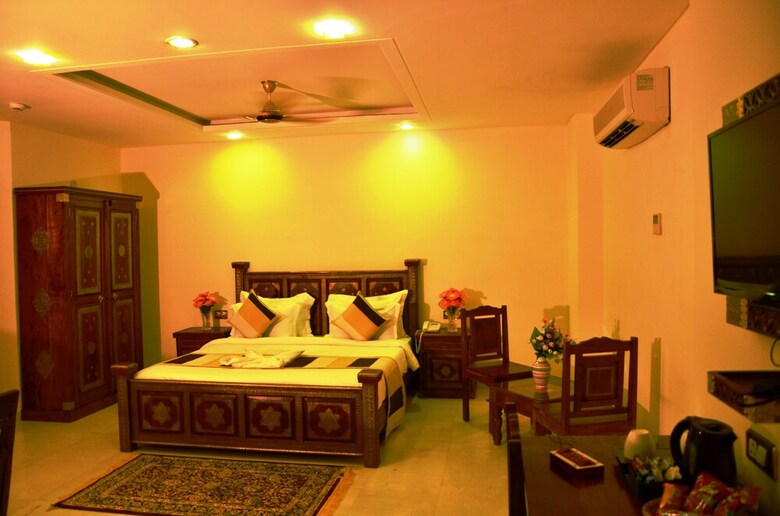 Hotel Crimson Park - The Heritage
