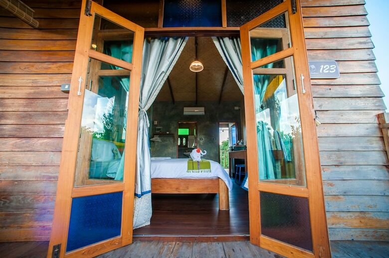 Hotel Baan Chokdee Pai Resort