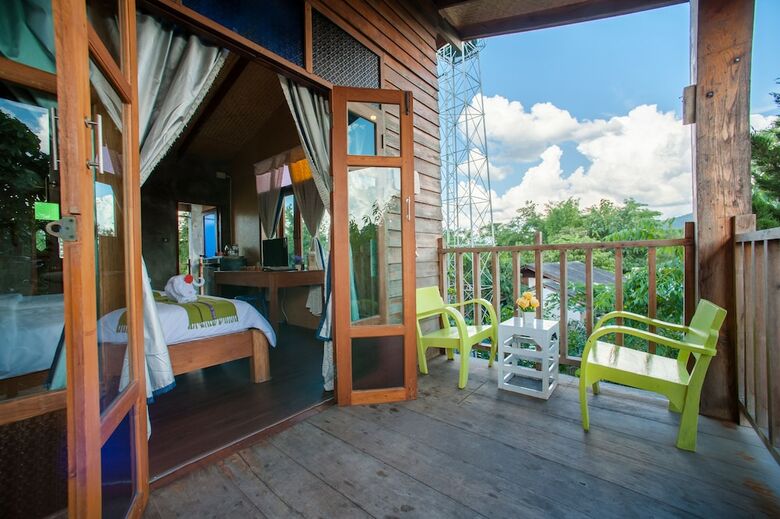 Hotel Baan Chokdee Pai Resort