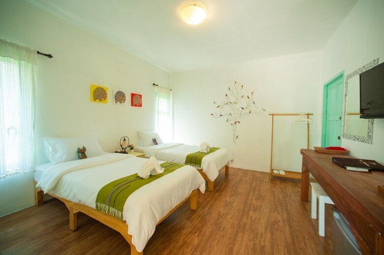 Hotel Baan Chokdee Pai Resort