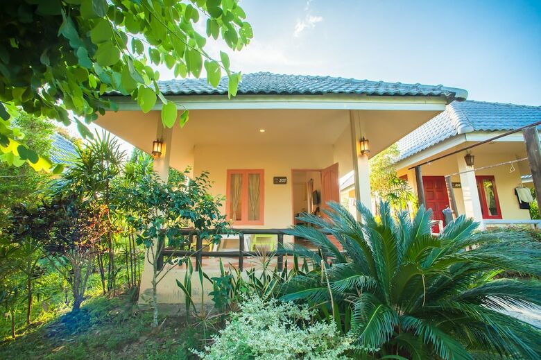 Hotel Baan Chokdee Pai Resort
