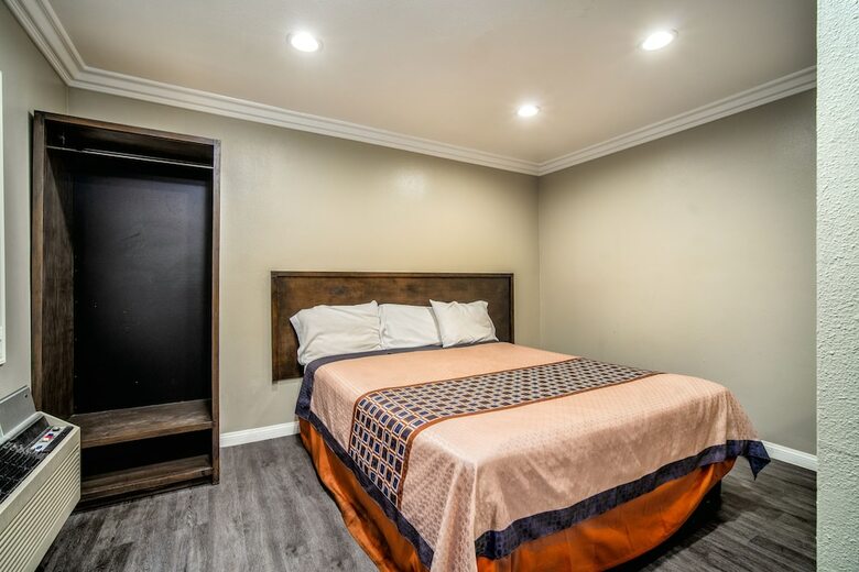 Motel Regency Inn & Suites