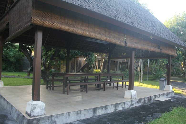 Hotel Suji Bungalow