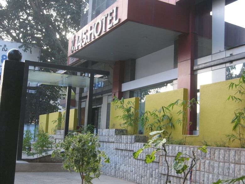 Istay Hotels Infantry Road