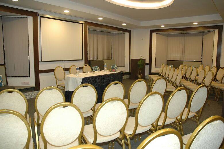 Istay Hotels Infantry Road