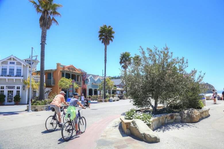 Hotel Avila Village Inn