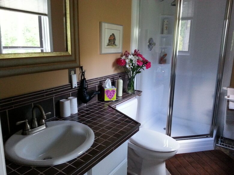 Bed & Breakfast Creekside B & B