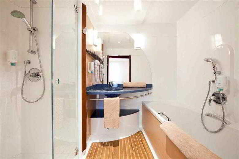 Hotel Novotel Suites Geneve Aeroport