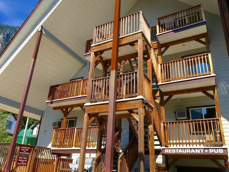 Hotel Peaks Lodge