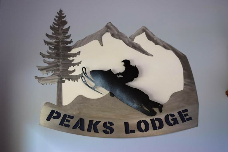 Hotel Peaks Lodge