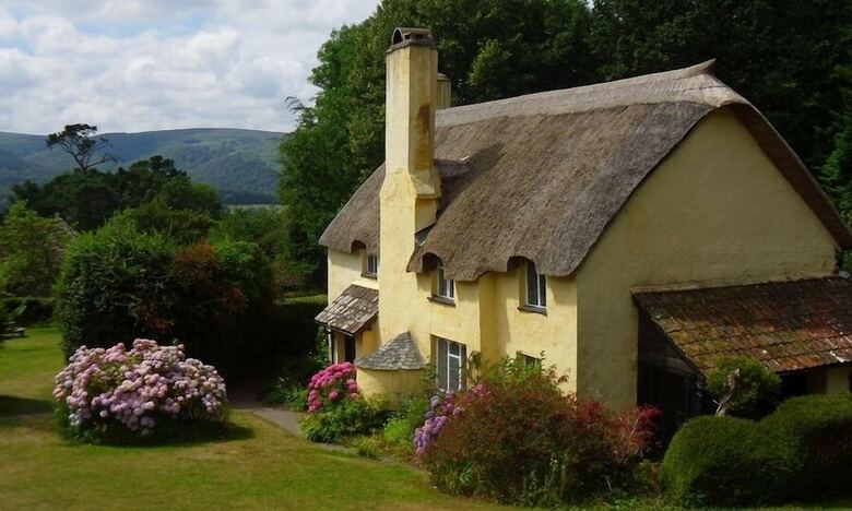 Hotel Holnicote House
