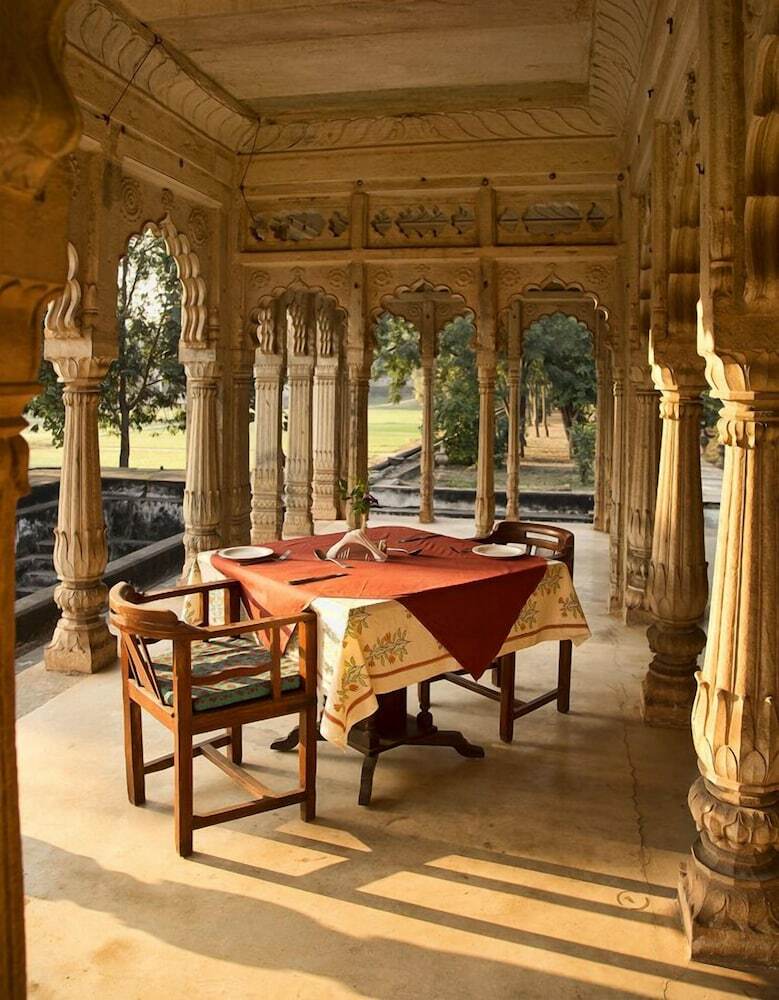 Hotel Neemrana's - Deo Bagh
