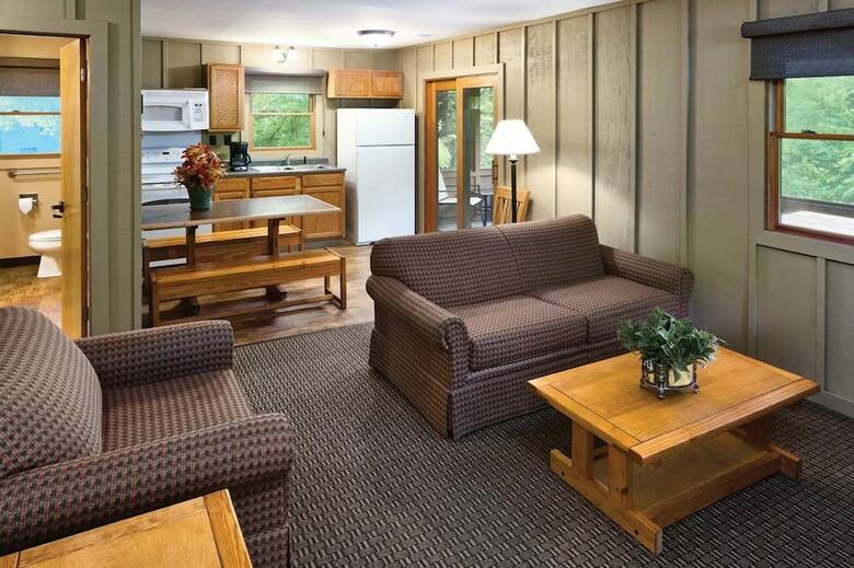 Hotel Hueston Woods Lodge & Conference Center