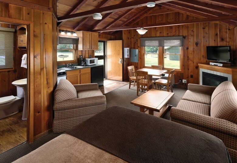 Hotel Hueston Woods Lodge & Conference Center