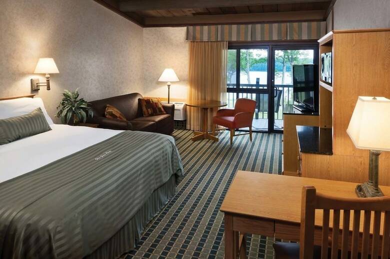 Hotel Hueston Woods Lodge & Conference Center