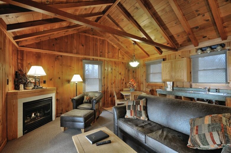 Hotel Hueston Woods Lodge & Conference Center