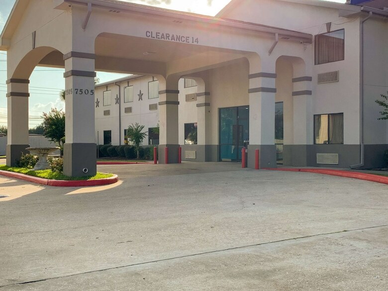 Motel 6 Houston, Tx- 249/ Willowbrook