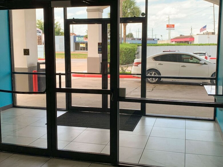 Motel 6 Houston, Tx- 249/ Willowbrook