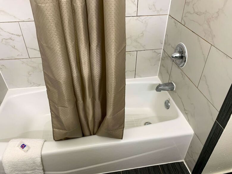 Motel 6 Houston, Tx- 249/ Willowbrook