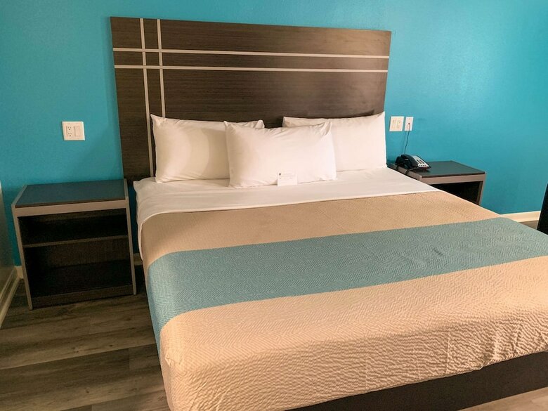 Motel 6 Houston, Tx- 249/ Willowbrook