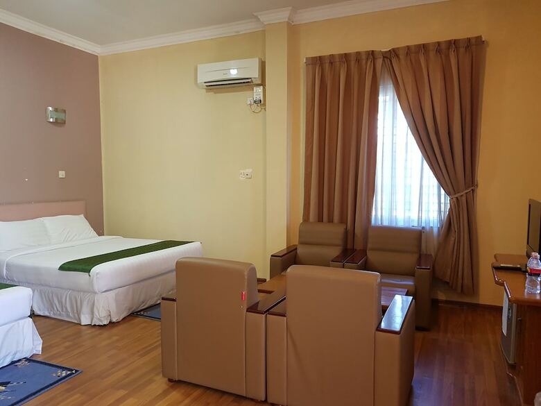 Zabu Thiri Hotel